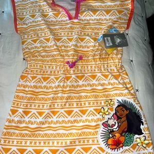 Disney Moana beach cover up NWT